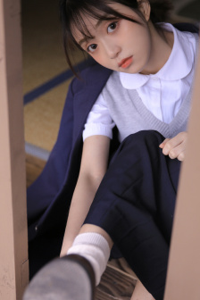 强行玷污女教师